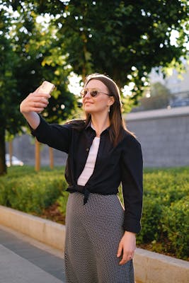 Frida, 24