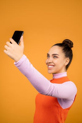 Sigrid, 25